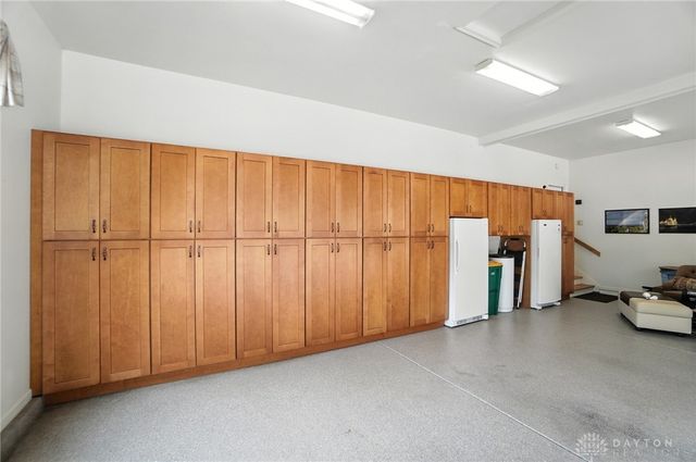 3905 Oakview Drive, Beavercreek, OH 45430