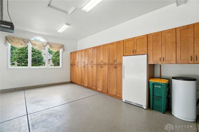 3905 Oakview Drive, Beavercreek, OH 45430