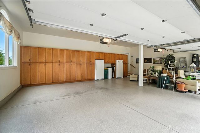 3905 Oakview Drive, Beavercreek, OH 45430