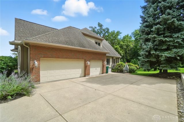 3905 Oakview Drive, Beavercreek, OH 45430