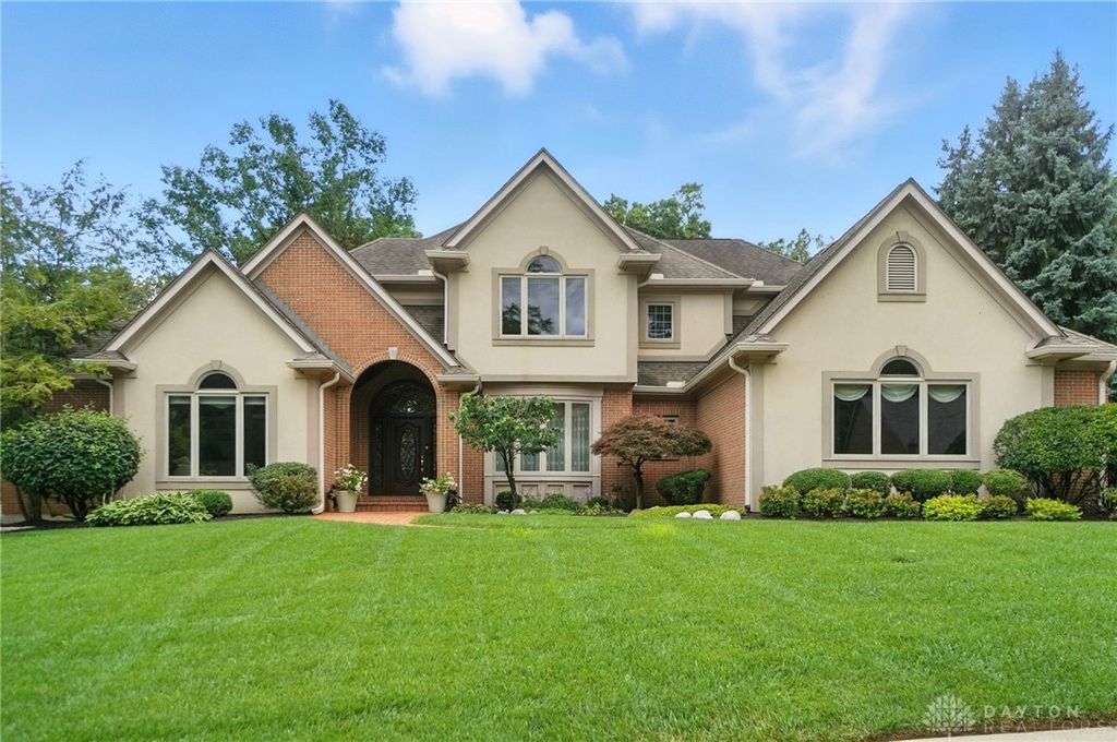 3905 Oakview Drive, Beavercreek, OH 45430