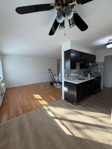 6250 N Kenmore Avenue 501, Chicago, IL 60660