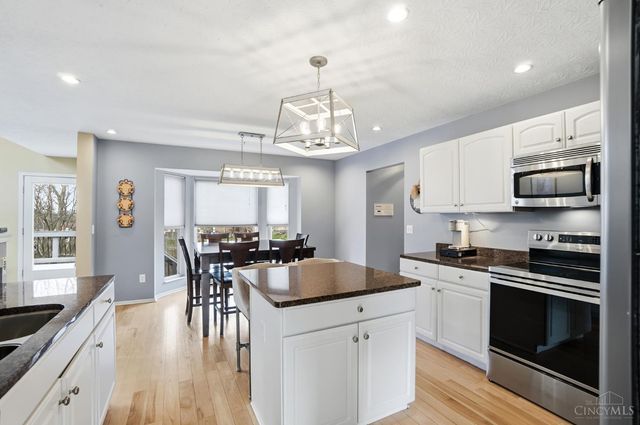 702 Rosewynne Court, Cleves, OH 45002