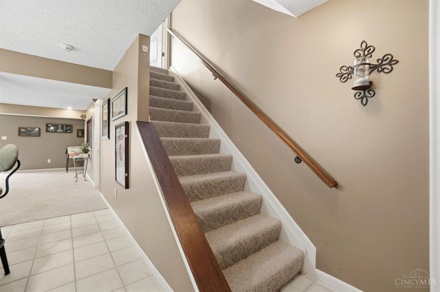 702 Rosewynne Court, Cleves, OH 45002