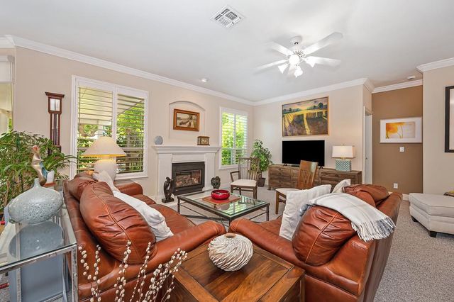 2371 Amber Falls Dr, Rocklin, CA 95765