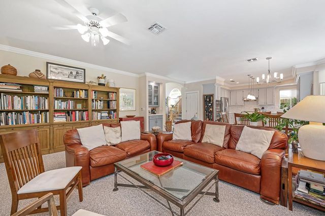 2371 Amber Falls Dr, Rocklin, CA 95765