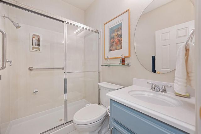 2371 Amber Falls Dr, Rocklin, CA 95765