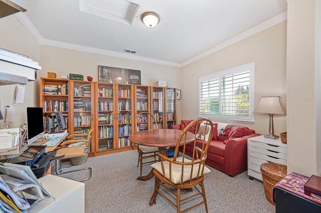 2371 Amber Falls Dr, Rocklin, CA 95765