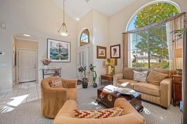 2371 Amber Falls Dr, Rocklin, CA 95765