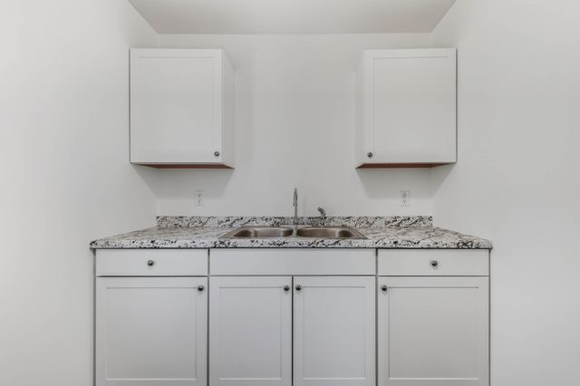 101 Valley View Cir, Clarksville, TN 37040