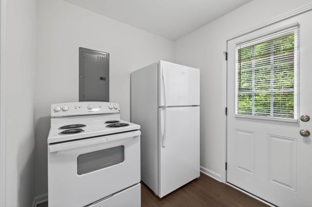 101 Valley View Cir, Clarksville, TN 37040
