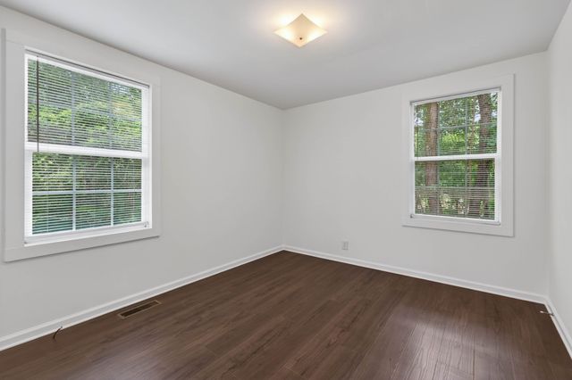 101 Valley View Cir, Clarksville, TN 37040