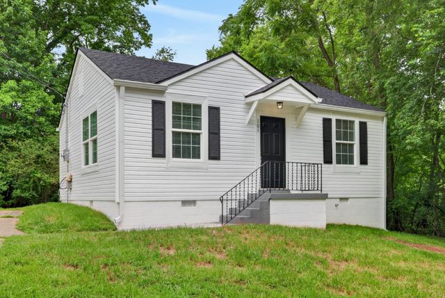 101 Valley View Cir, Clarksville, TN 37040