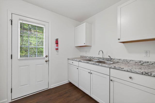 101 Valley View Cir, Clarksville, TN 37040