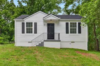 101 Valley View Cir, Clarksville, TN 37040