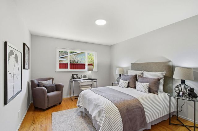 950 Black Mountain Court, Los Altos, CA 94024
