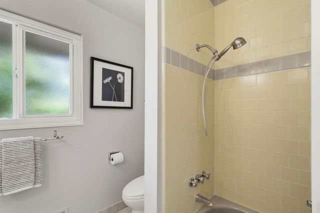 950 Black Mountain Court, Los Altos, CA 94024