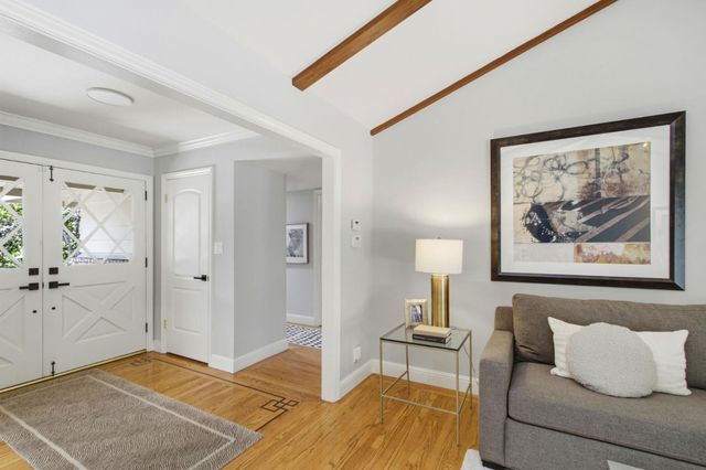 950 Black Mountain Court, Los Altos, CA 94024