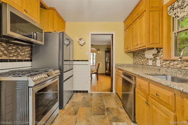 7841 Bingham Street, Dearborn, MI 48126
