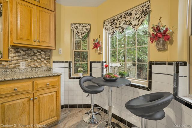 7841 Bingham Street, Dearborn, MI 48126