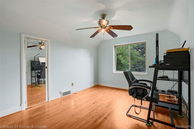 7841 Bingham Street, Dearborn, MI 48126