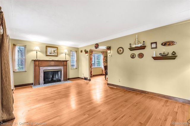 7841 Bingham Street, Dearborn, MI 48126