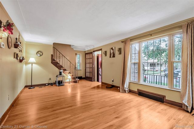 7841 Bingham Street, Dearborn, MI 48126