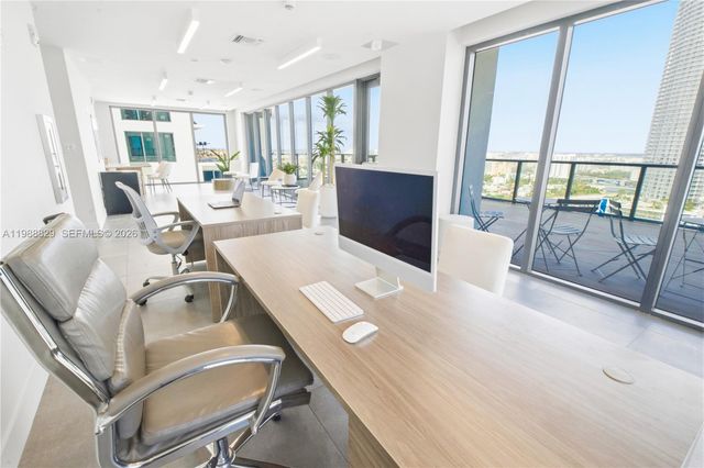 239 SW 9th St 2401, Miami, FL 33130