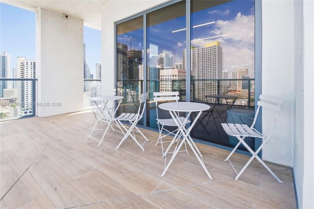 239 SW 9th St 2401, Miami, FL 33130