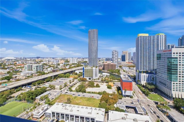 239 SW 9th St 2401, Miami, FL 33130