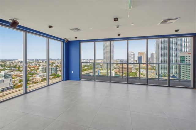 239 SW 9th St 2401, Miami, FL 33130