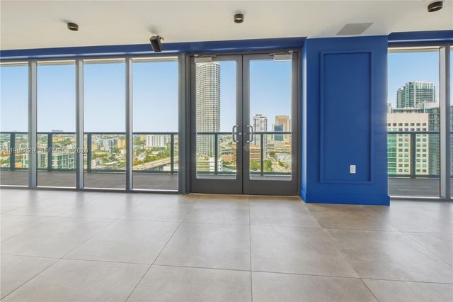 239 SW 9th St 2401, Miami, FL 33130