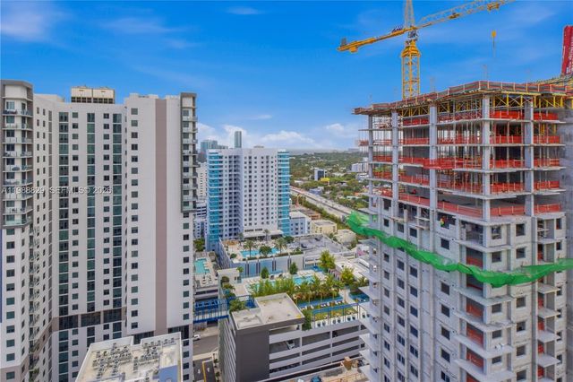 239 SW 9th St 2401, Miami, FL 33130