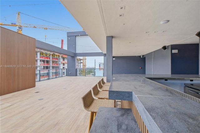 239 SW 9th St 2401, Miami, FL 33130