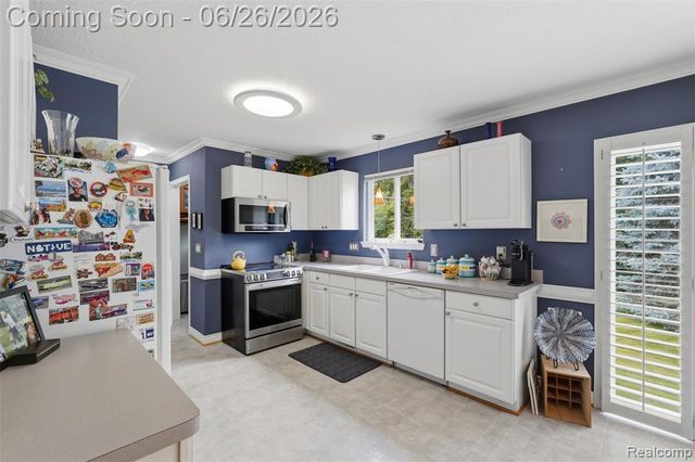 88 Luella Avenue, Ann Arbor, MI 48103