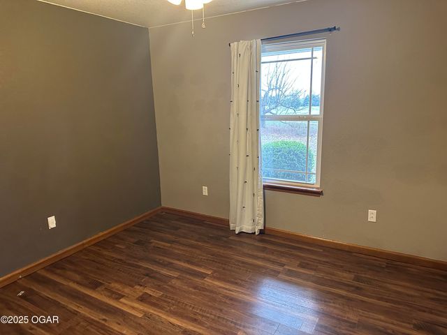 11448 Hickman Lane, Neosho, MO 64850