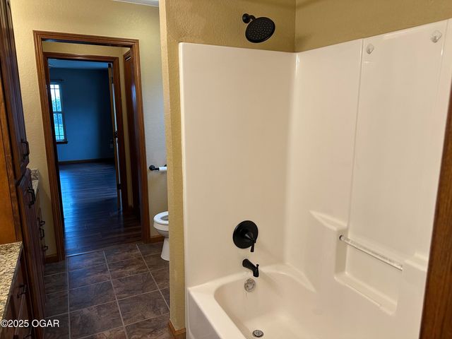 11448 Hickman Lane, Neosho, MO 64850