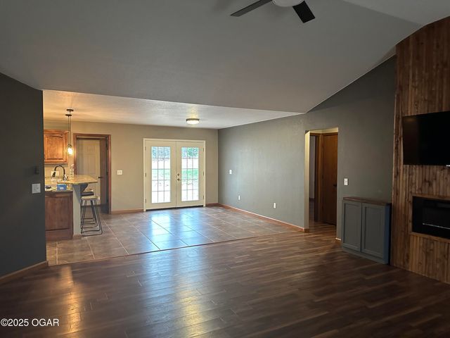 11448 Hickman Lane, Neosho, MO 64850