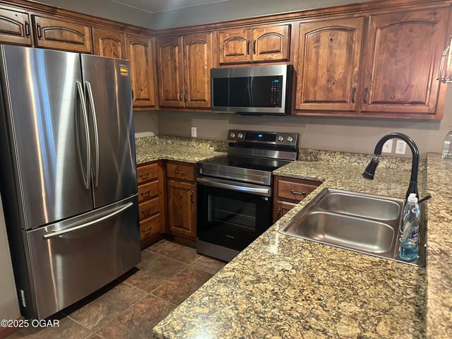 11448 Hickman Lane, Neosho, MO 64850