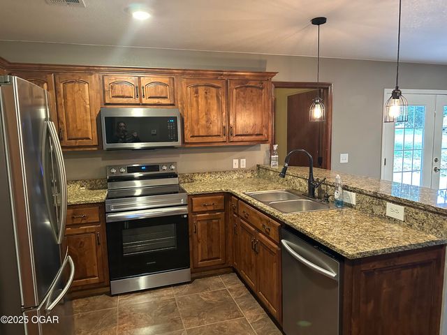 11448 Hickman Lane, Neosho, MO 64850