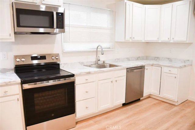 388 Parker B, Orange, CA 92868