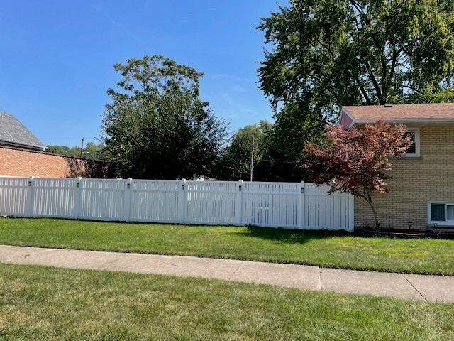 12411 S Lincoln Street, Calumet Park, IL 60827