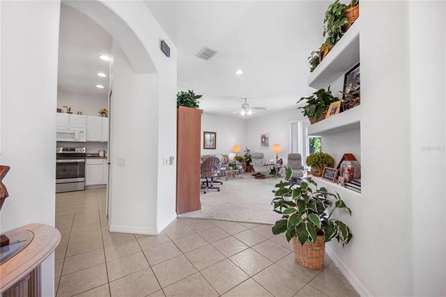 3374 WATERLUTE WAY, Lakeland, FL 33811