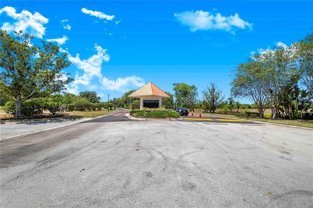 3374 WATERLUTE WAY, Lakeland, FL 33811