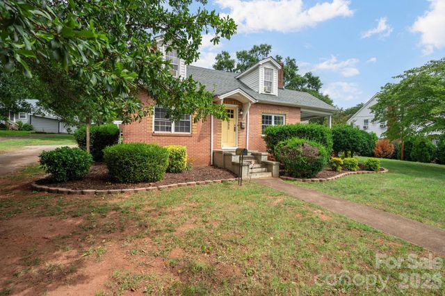232 Maple Street, Rutherfordton, NC 28139