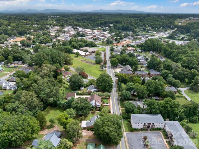 232 Maple Street, Rutherfordton, NC 28139