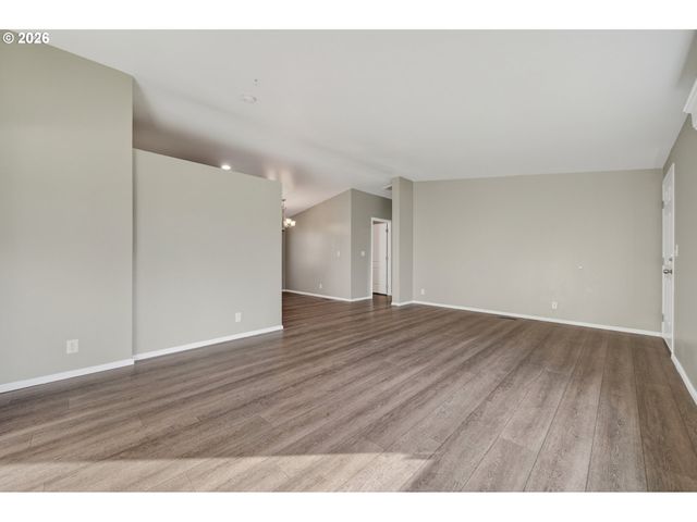 2889 KINNEY Loop, Eugene, OR 97408