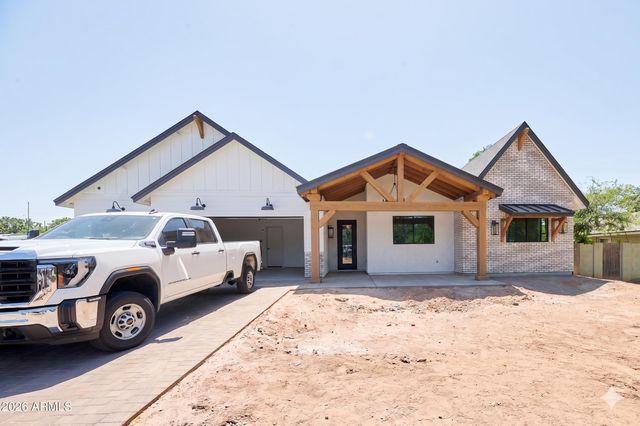 3913 E CAMPBELL Avenue, Phoenix, AZ 85018