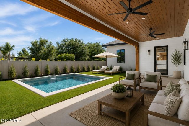 3913 E CAMPBELL Avenue, Phoenix, AZ 85018