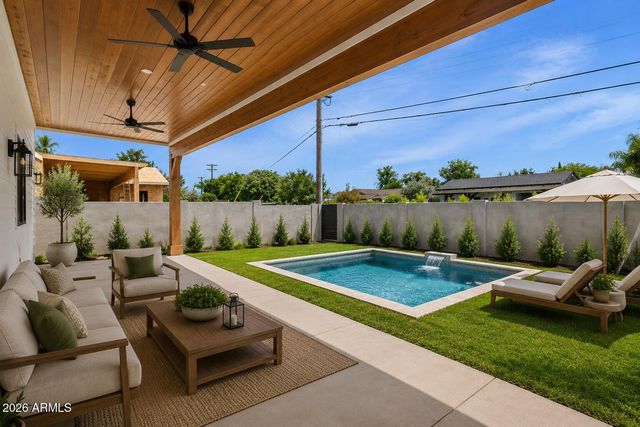 3913 E CAMPBELL Avenue, Phoenix, AZ 85018
